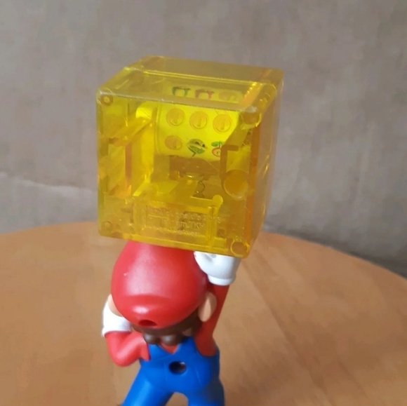 4 Mario Bros Mcdonald  Figure #5  Power Up Block Toy 2018, 2014 Nintendo #323, 2 - Picture 5 of 8